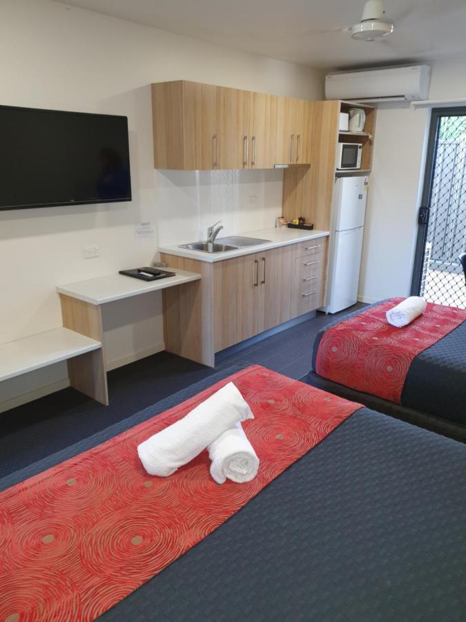 Abode37 Motel Emerald Εξωτερικό φωτογραφία