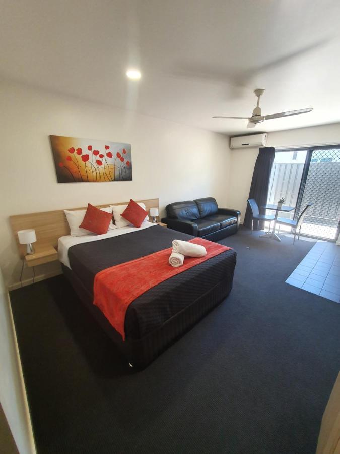 Abode37 Motel Emerald Εξωτερικό φωτογραφία