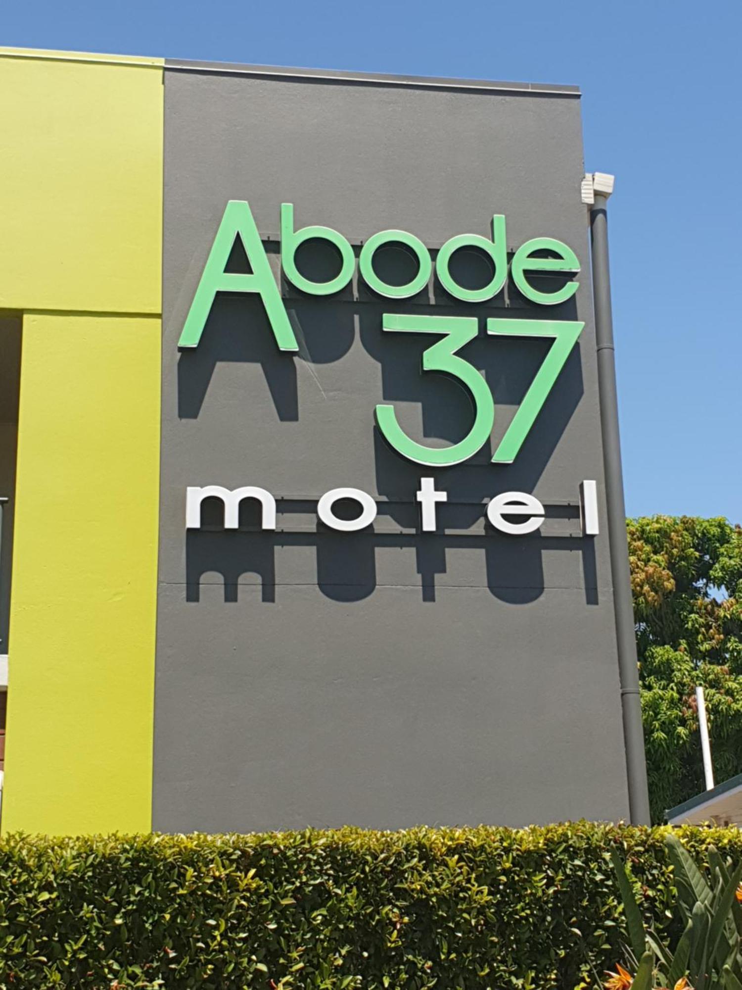Abode37 Motel Emerald Εξωτερικό φωτογραφία