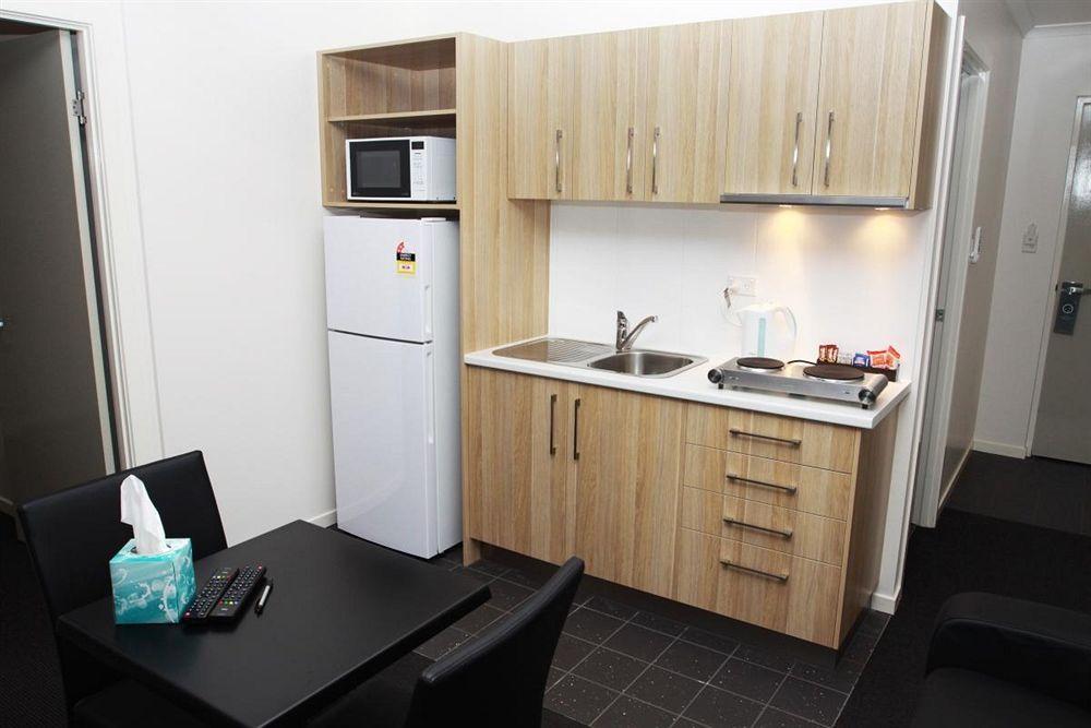 Abode37 Motel Emerald Εξωτερικό φωτογραφία