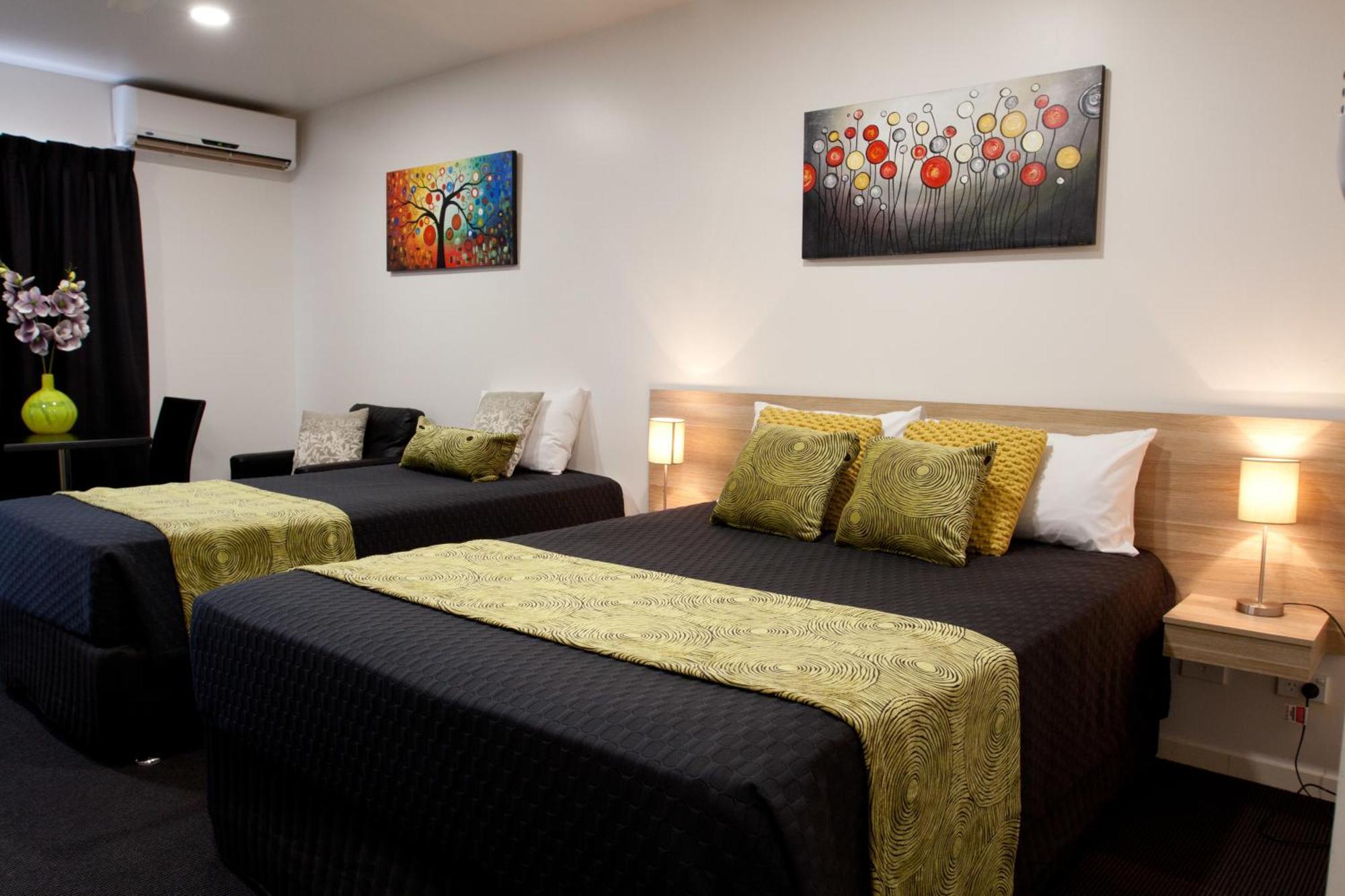 Abode37 Motel Emerald Δωμάτιο φωτογραφία