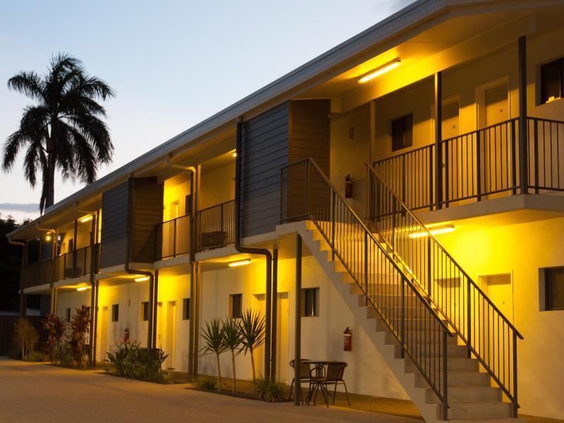 Abode37 Motel Emerald Εξωτερικό φωτογραφία