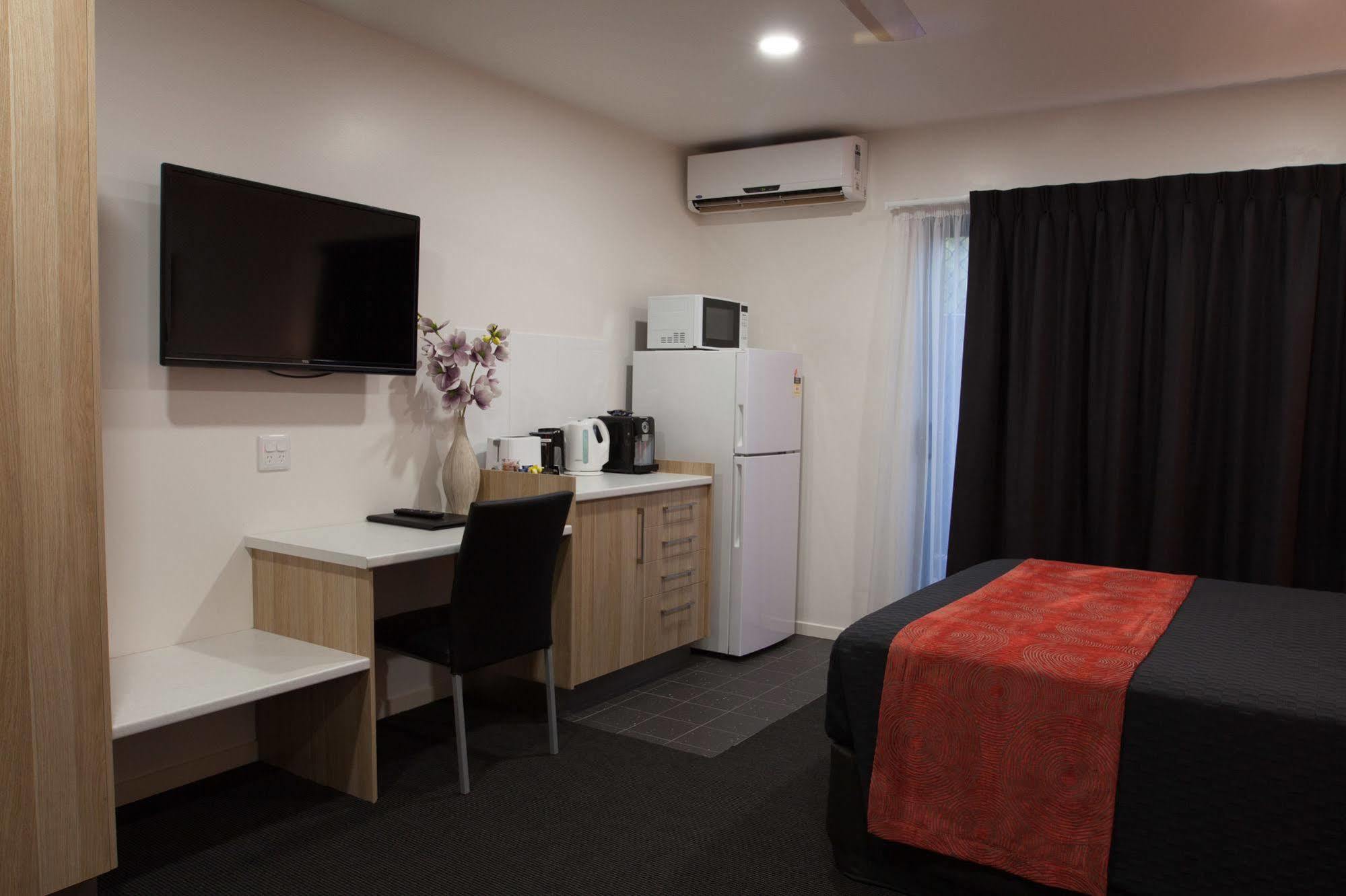 Abode37 Motel Emerald Εξωτερικό φωτογραφία